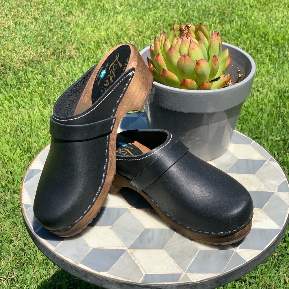 Clogs